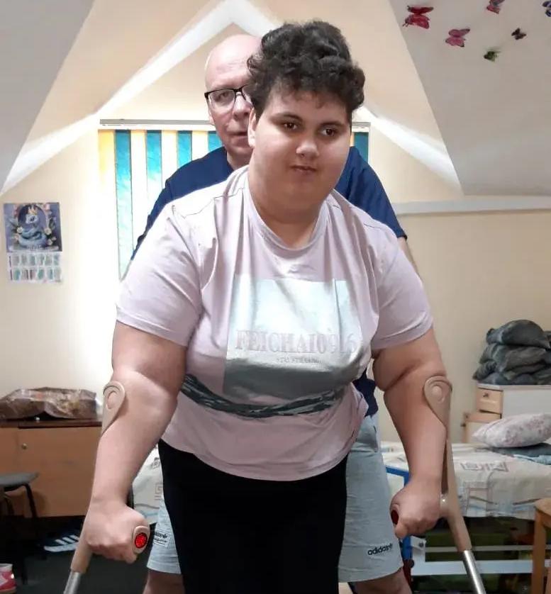 Дарина/19лет/Лежачая/Собирает на мечту научиться стоят и сделает первый шаг/